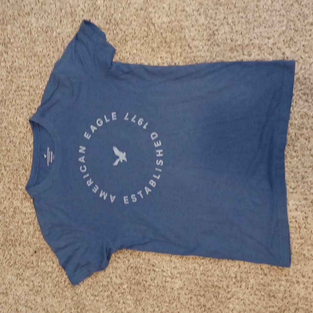Mens American Eagle shirt, blue, medium